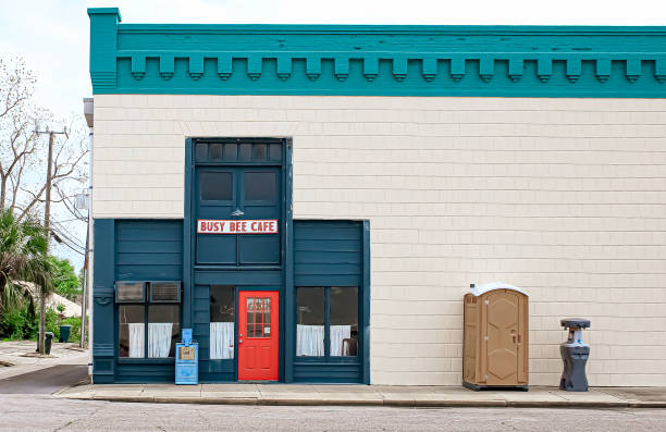 Best Luxury portable toilet rental  in Valley Falls, KS